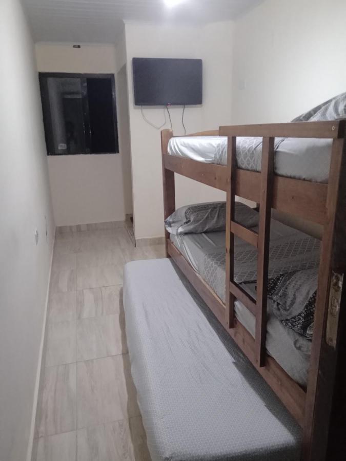 Recanto Bellamar Pousada E Hostel Γκουαρούχα Δωμάτιο φωτογραφία